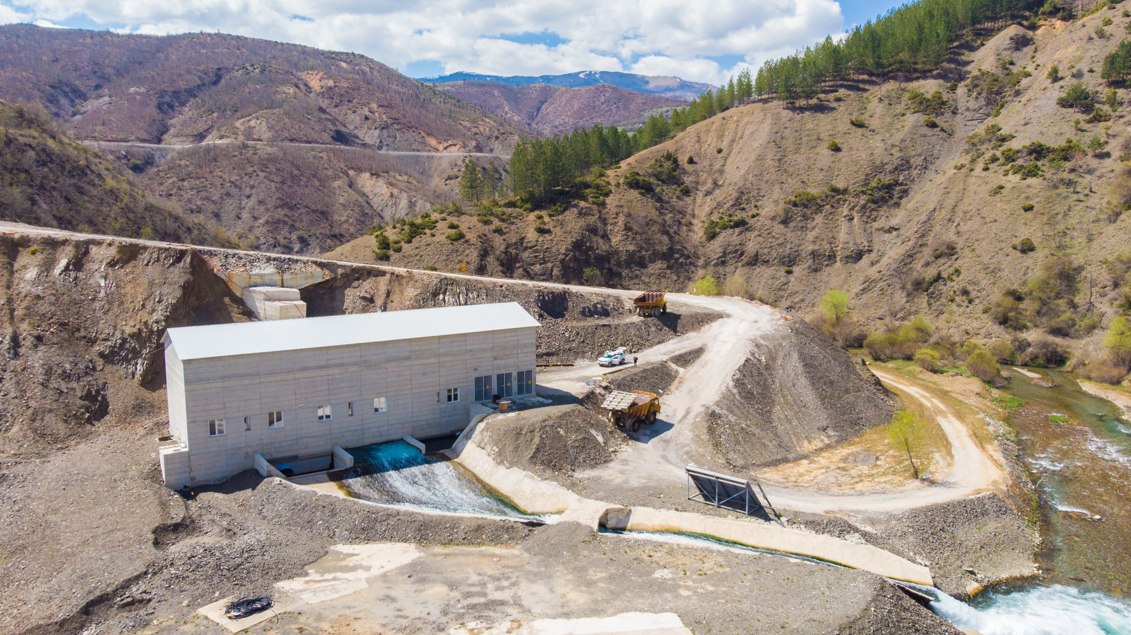 IMG_0420-25-05-19-01-06-min